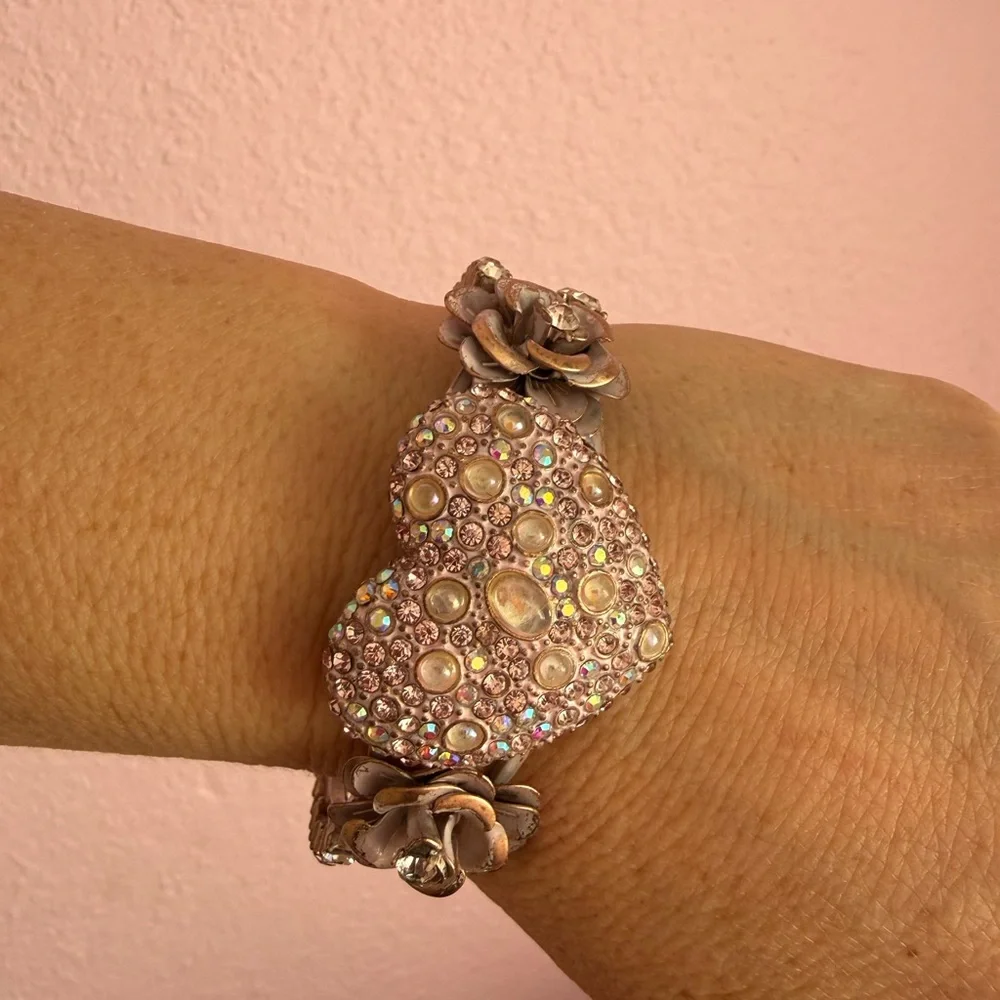 Rhinestone Heart Floral Bracelet - Pink and Silver - Picture 4 of 7
